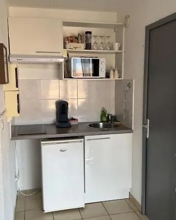 Loggia Mas De La Pinede Parking